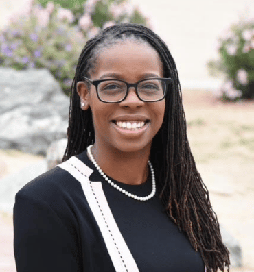Website Headshots  Hadiyah